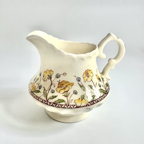 Vernon Kilns Hibiscus Creamer Hand Painted Vintage Floral Ceramic 1940s-1950s - Picture 1 of 7